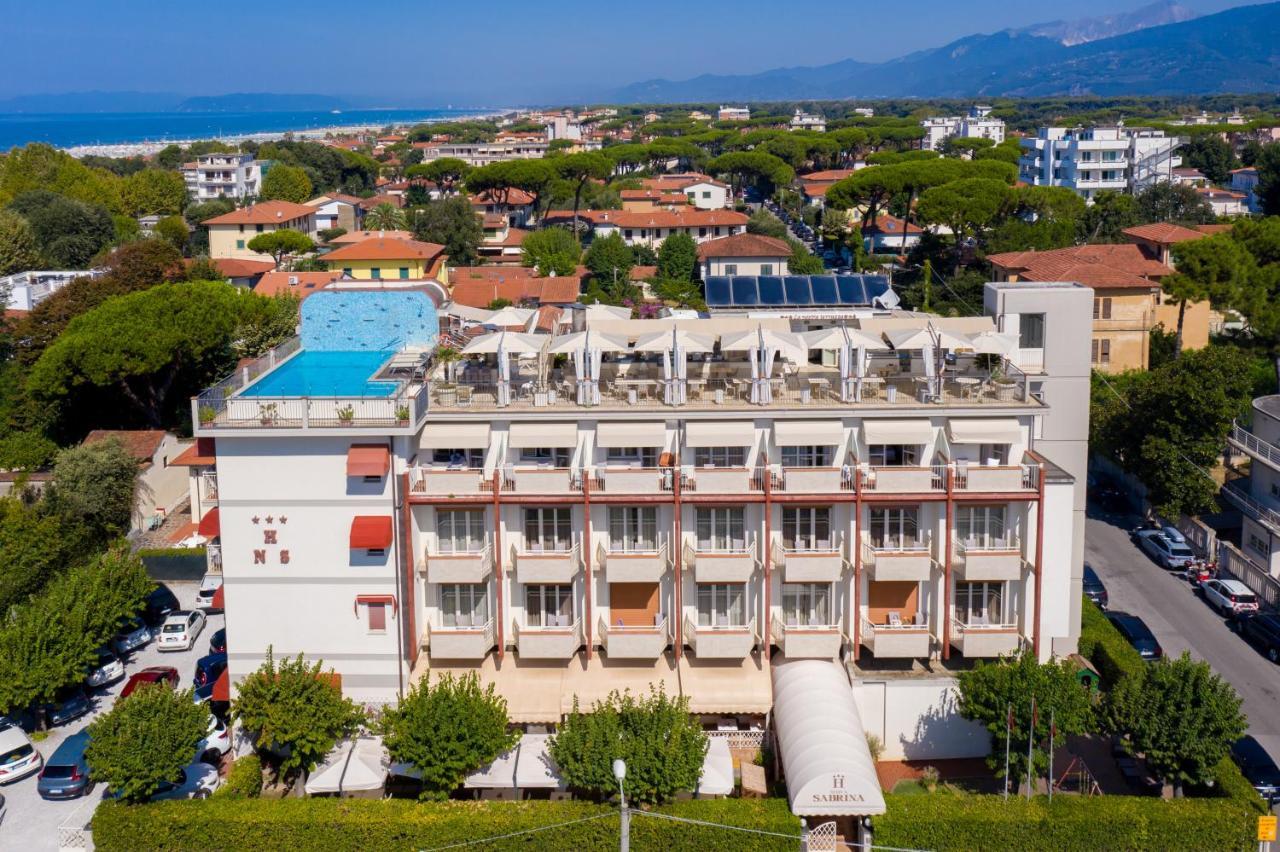 Hotel Nuova Sabrina マリーナ・ディ・ピエトラサンタ エクステリア 写真